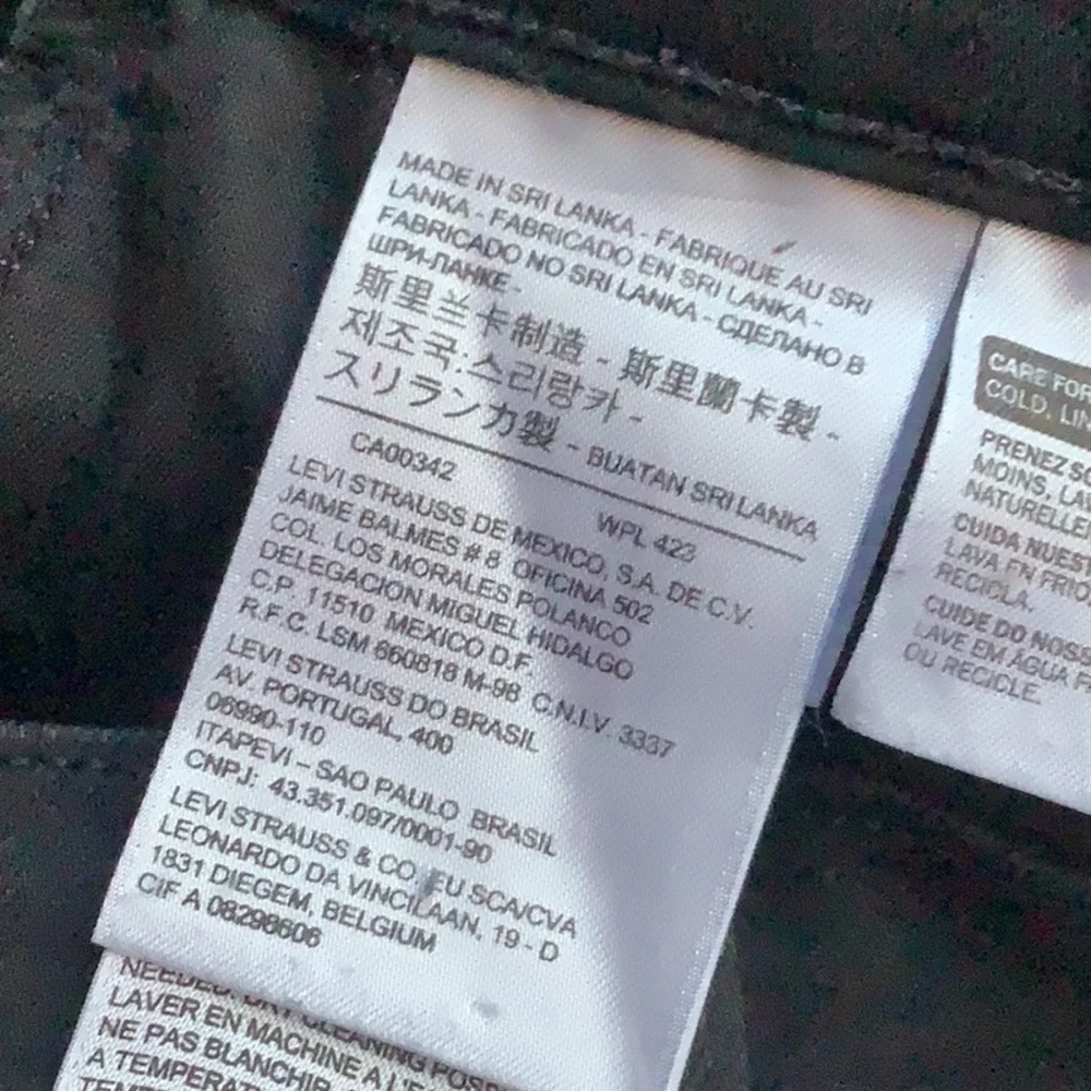 Levi’s Black 505  Straight W 31 L 30